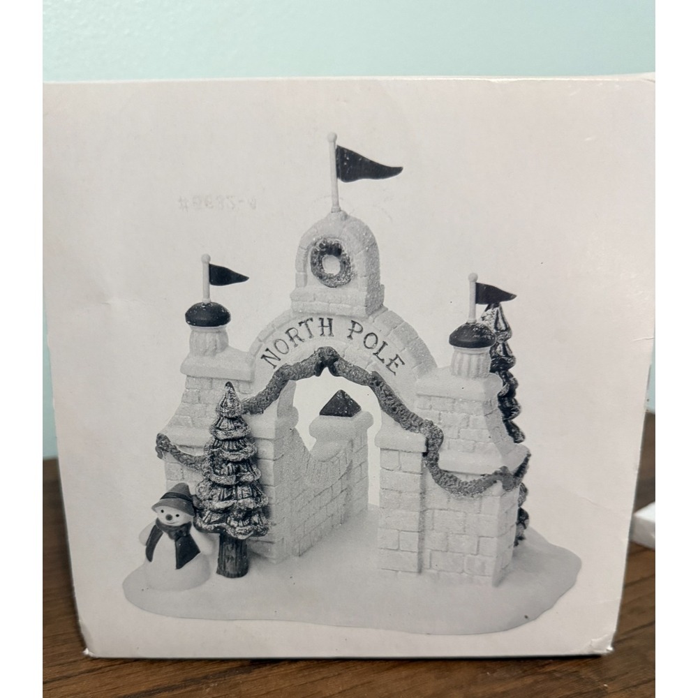 Department 56 Heritage Village North Pole Gate Porcelain Hand Painted 1998 NEW